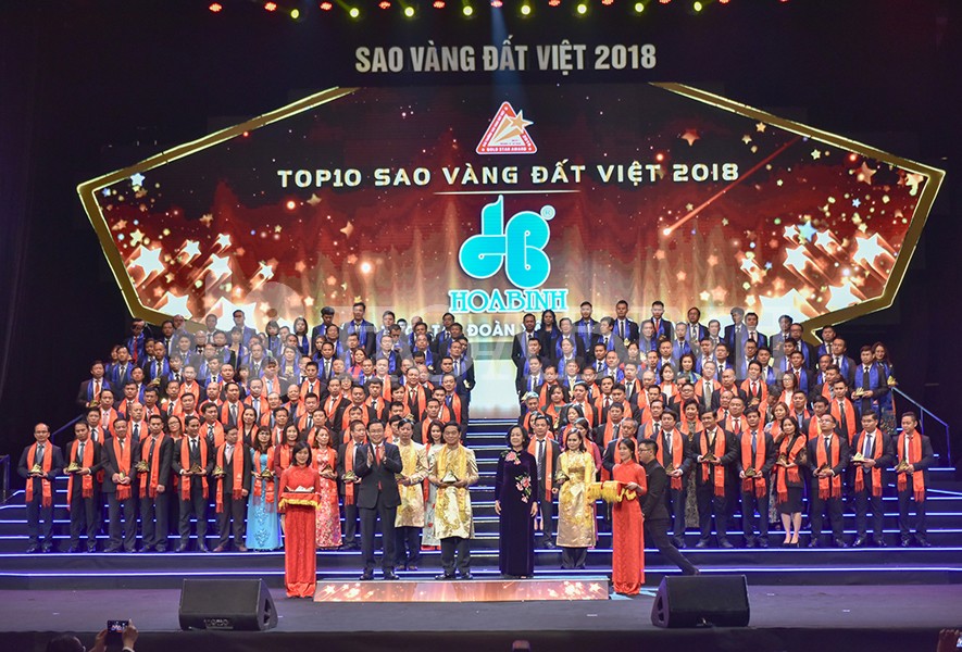 Tập đoàn Xây dựng Hòa Bình được chọn Top 10 Sao Vàng Đất Việt 2018
