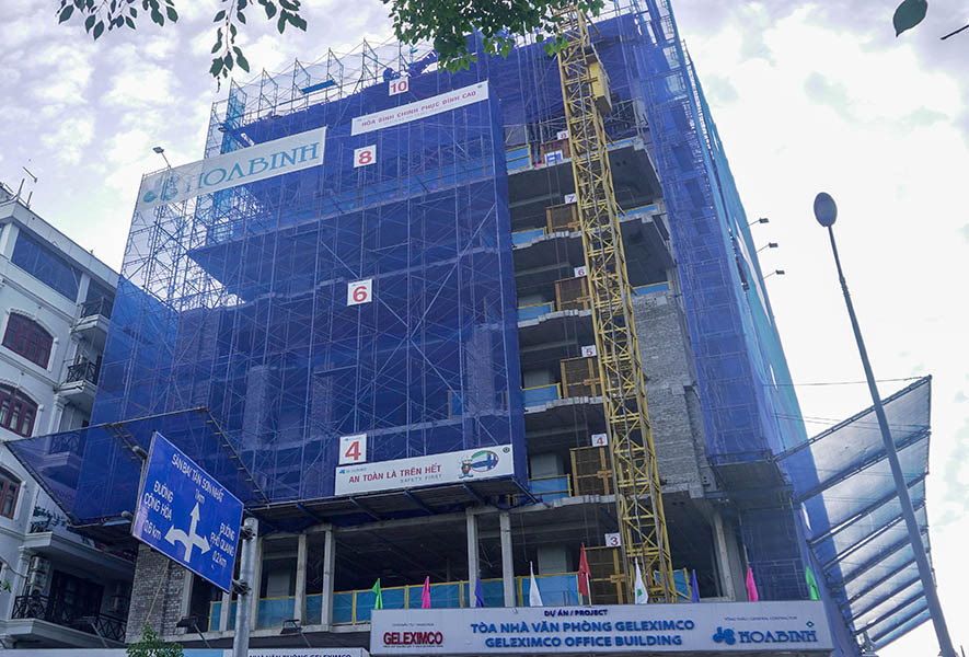 Tập đoàn Xây dựng Hòa Bình cất nóc vượt tiến độ công trình Tòa nhà Văn phòng Geleximco