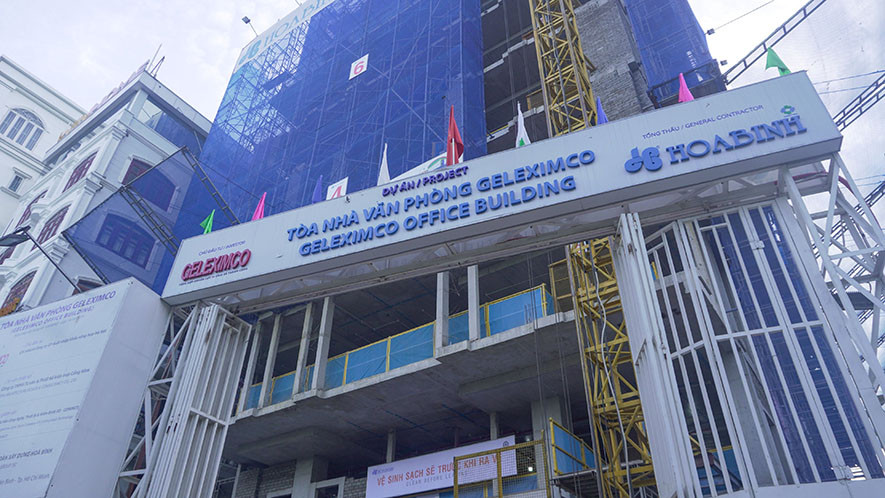 Tập đoàn Xây dựng Hòa Bình cất nóc vượt tiến độ công trình Tòa nhà Văn phòng Geleximco