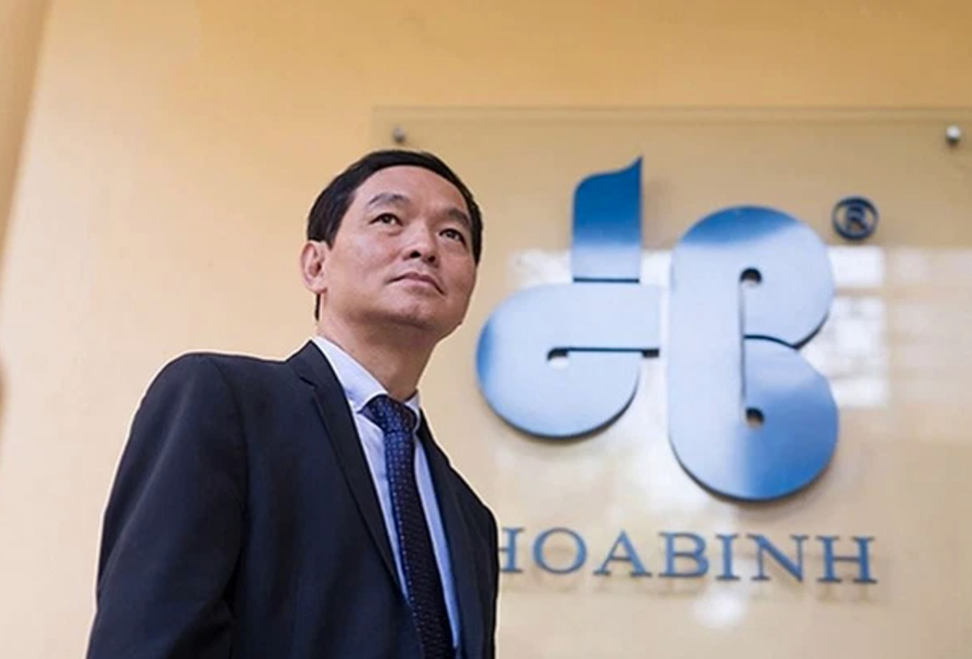 Hoa Binh Construction (HBC): A partner agrees to buy 5 million shares at the price of 32,000 VND/share, the total awarded tender value in 4 months reaching 9,300 billion VND