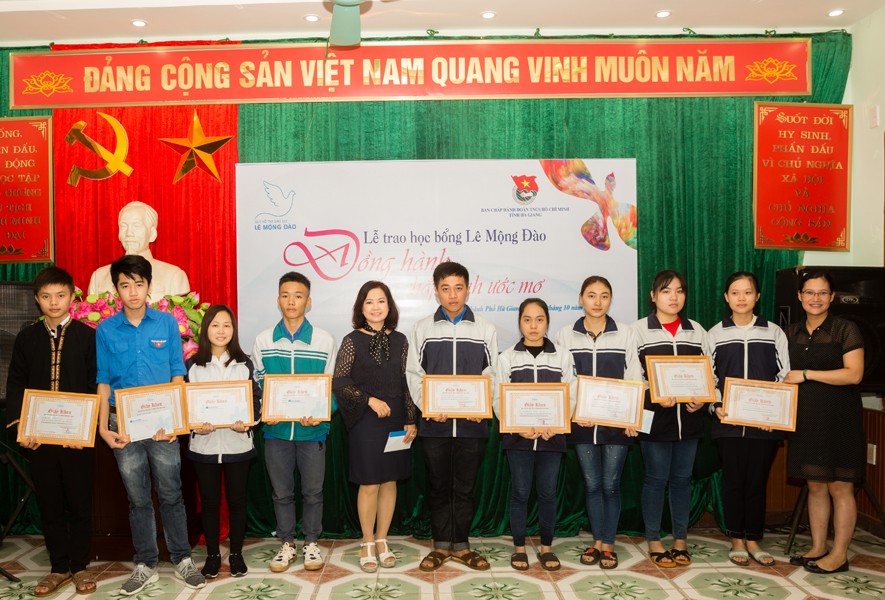 Quỹ Hỗ trợ Giáo dục Lê Mộng Đào: Đồng hành chắp cánh ước mơ ở miền Bắc và Thừa Thiên Huế