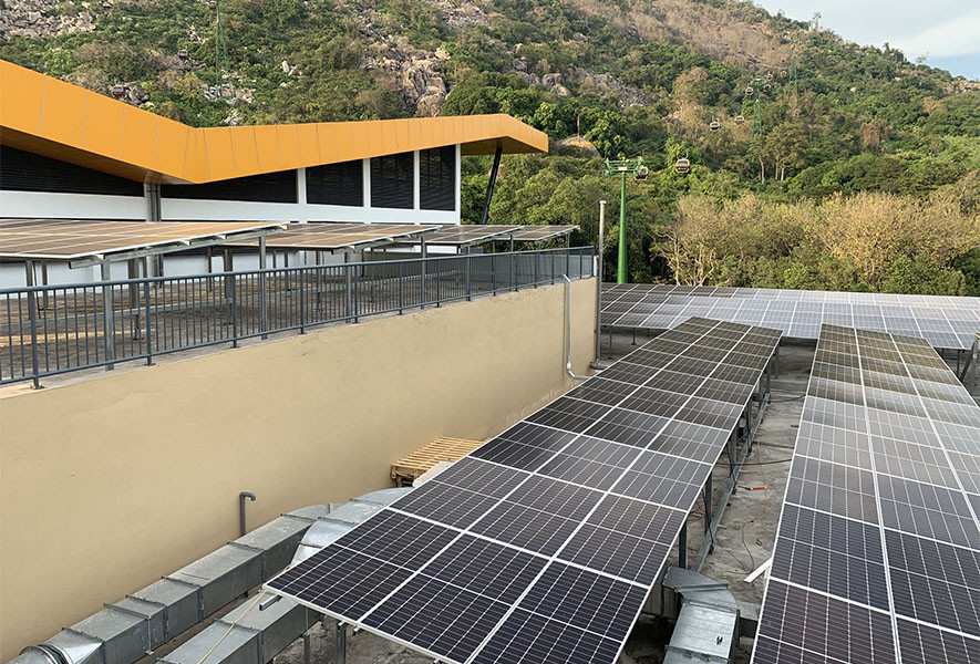Hoa Binh and SOI cooperate in solar energy