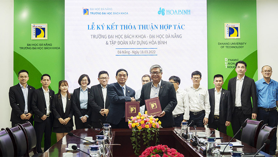Hòa Bình hợp tác Đại học Huế và Đại học Đà Nẵng 